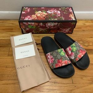 Gucci Bloom Slides